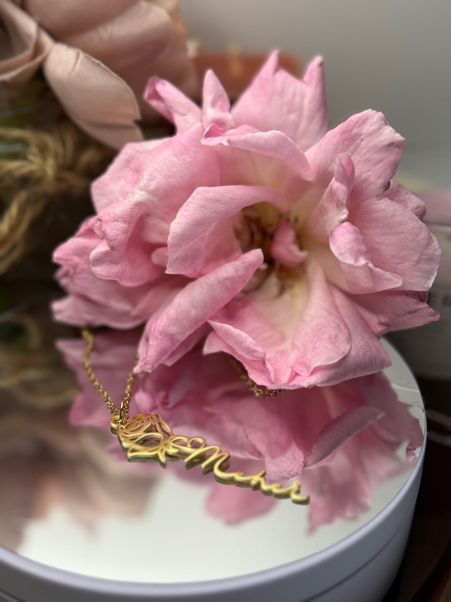 Customise rose name necklace